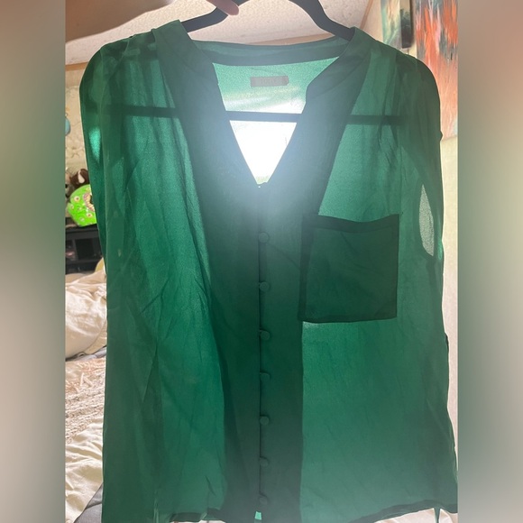 Tulle Emerald Green Button-Up Blouse - Picture 8 of 8